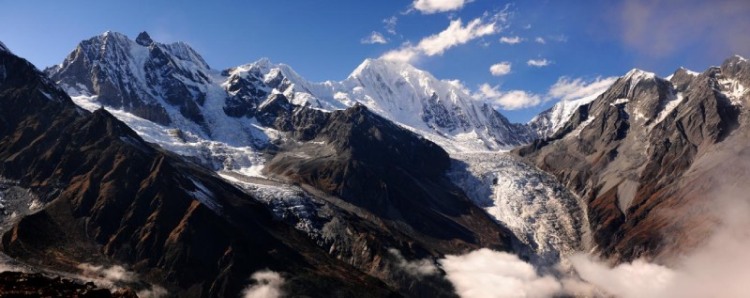 西博会启幕 甘孜文旅凭非遗与自驾路线实力“圈粉”_fororder_贡嘎群山 摄影 江卫平