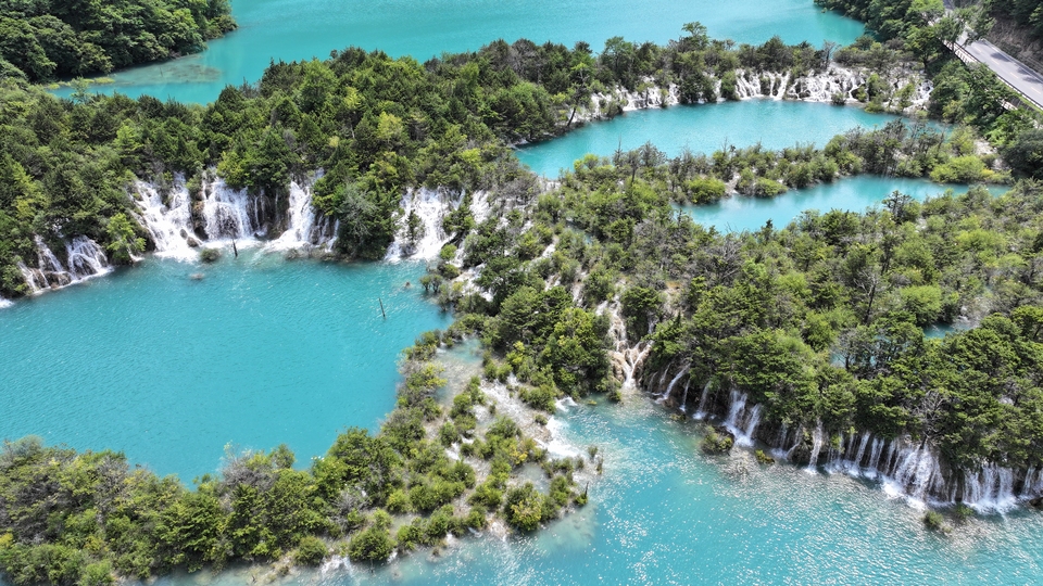 Meng's Journey to Wonderland, Jiuzhaigou | Where to Go During the National Day Holiday? Embrace the mountains and waters while exploring Jiuzhaigou