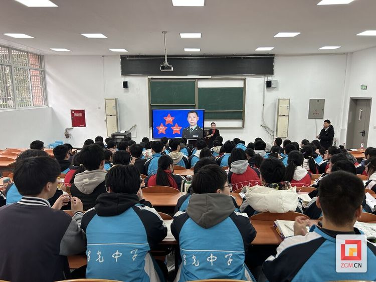 （转载）高新区：举办“高效学习法”主题校园公益讲座