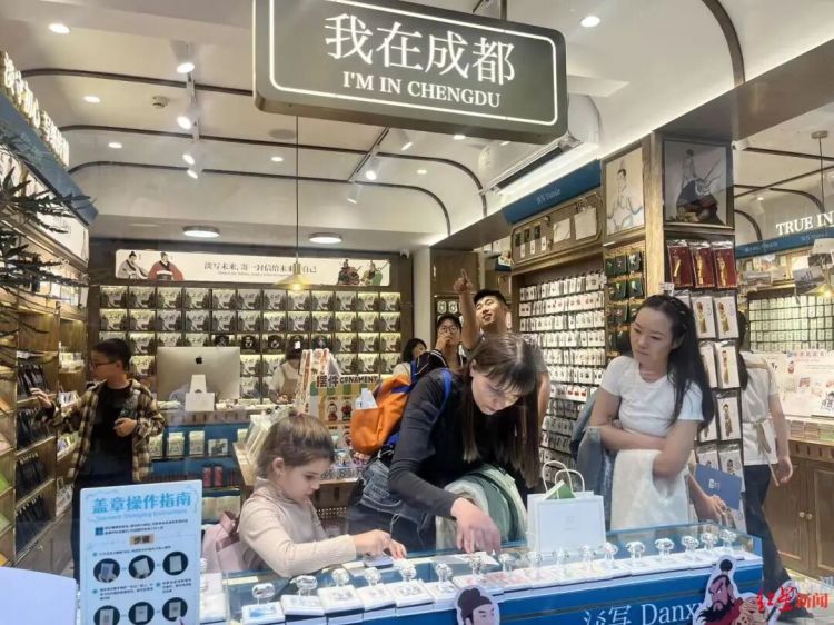 同比增长57.35%！外国人来成都，越玩越“丝滑”