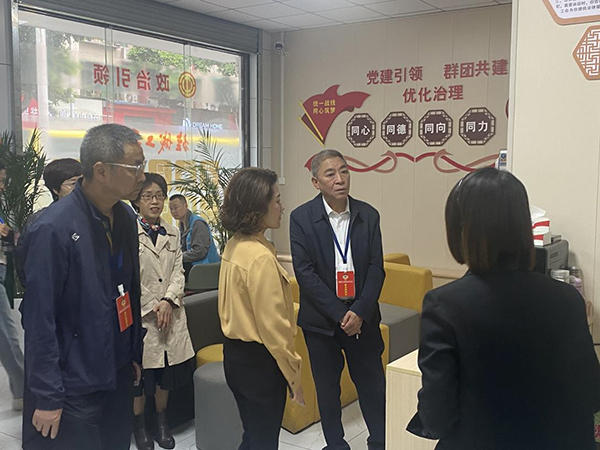 德阳市政协主席何明俊率队视察旌阳区户外劳动者驿站建设工作_fororder_图片-2