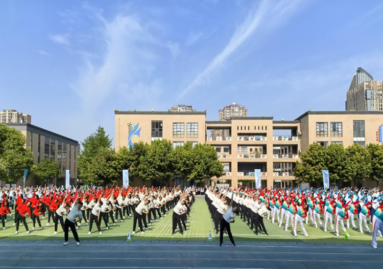 德阳旌阳区教育系统职工运动会精彩开赛_fororder_图片-1