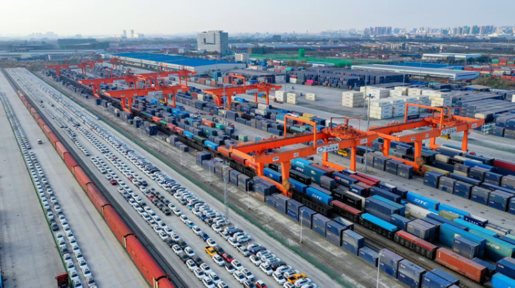 成都青白江加快建设亚蓉欧国际门户枢纽_fororder_成都国际铁路港-供图-成都市青白江区委宣传部