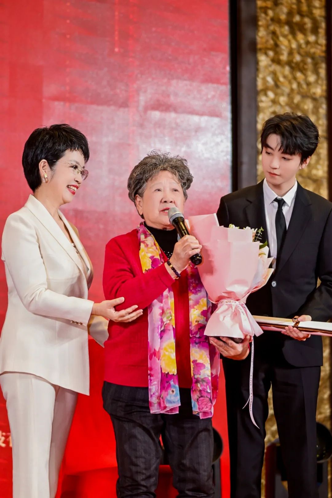 重阳百花敬老节——尊老敬贤 德艺传承活动在京举行