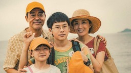 搁浅在时间的海滩上——评暑期档电影《爸爸》