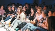 脱口秀“笑”出演艺经济新亮点