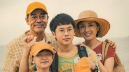 搁浅在时间的海滩上——评暑期档电影《爸爸》