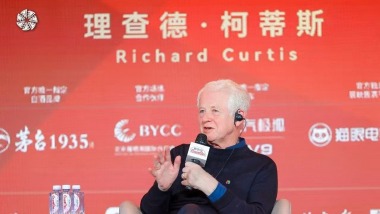 北影节理查德·柯蒂斯电影大师班温暖开讲 在真诚与幽默中书写爱的力量