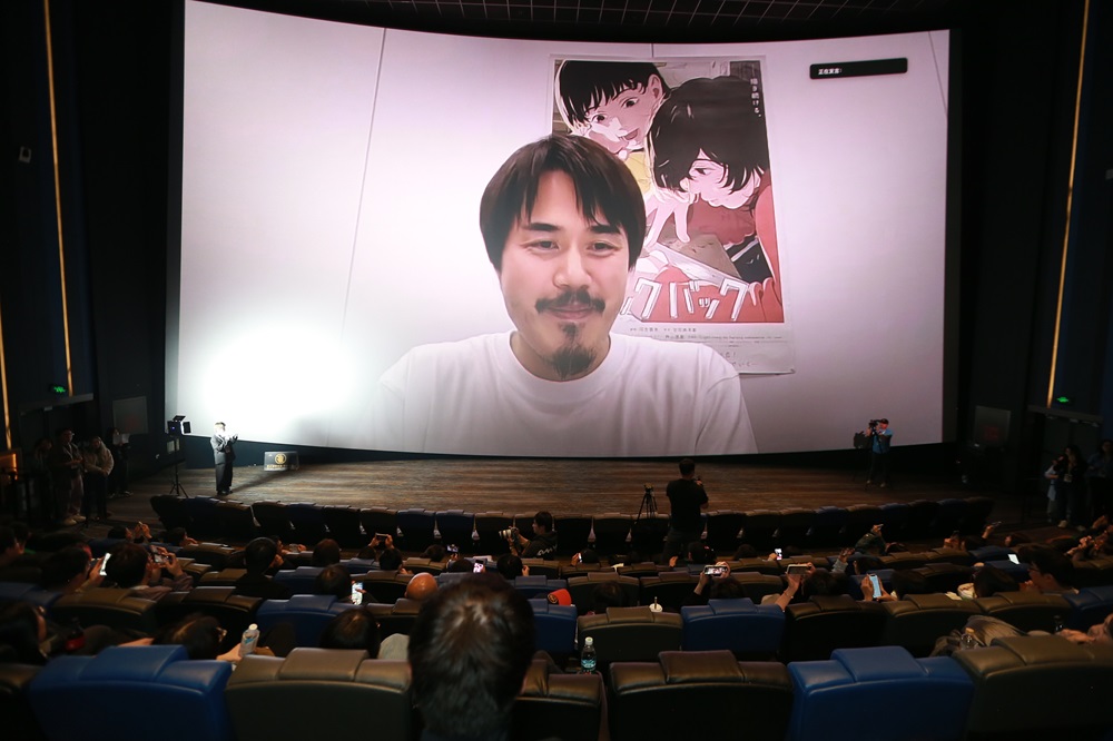 温馨与治愈 电影《蓦然回首》首映 1+1观影团邀您观影
