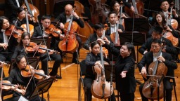 从陈其钢到莫扎特 张弦执棒国家大剧院管弦乐团描绘“辽远之境”