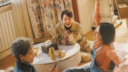 《活色生香》：癫狂未至，静谧长留