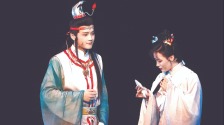 在幕起幕落间，与原著再相逢 文学IP改编戏剧的艺术与市场偏好解码
