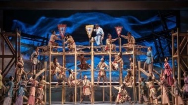 广西北海文旅新IP舞剧《大浪千帆》首演 取材海丝古港